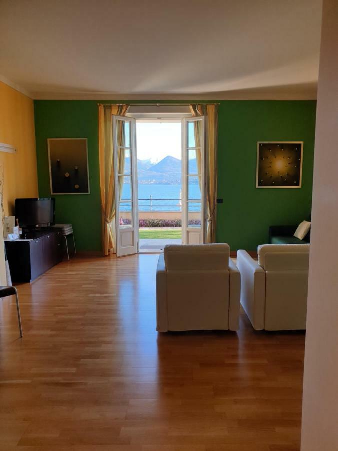 Hotel Residence La Luna Nel Porto Stresa Exterior foto